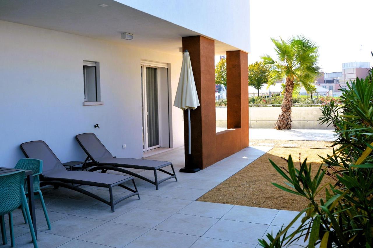 Sun Beach Residence Con Piscina - Piazza Brescia - Adria Holiday Jesolo - Family Apartments Zewnętrze zdjęcie