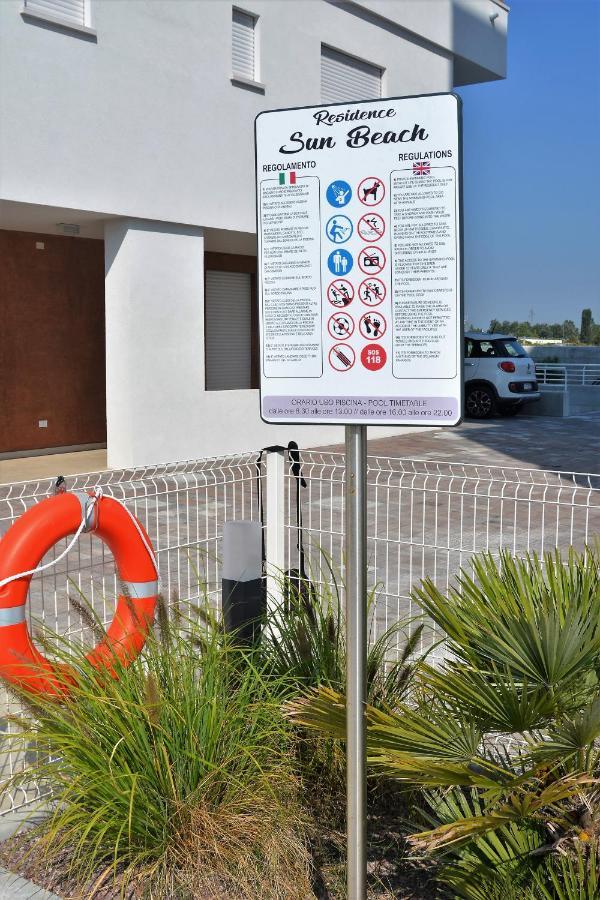 Sun Beach Residence Con Piscina - Piazza Brescia - Adria Holiday Jesolo - Family Apartments Zewnętrze zdjęcie
