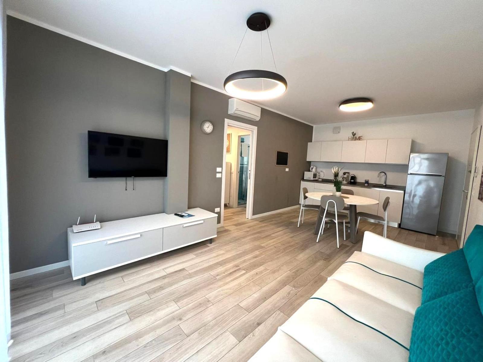 Sun Beach Residence Con Piscina - Piazza Brescia - Adria Holiday Jesolo - Family Apartments Pokój zdjęcie