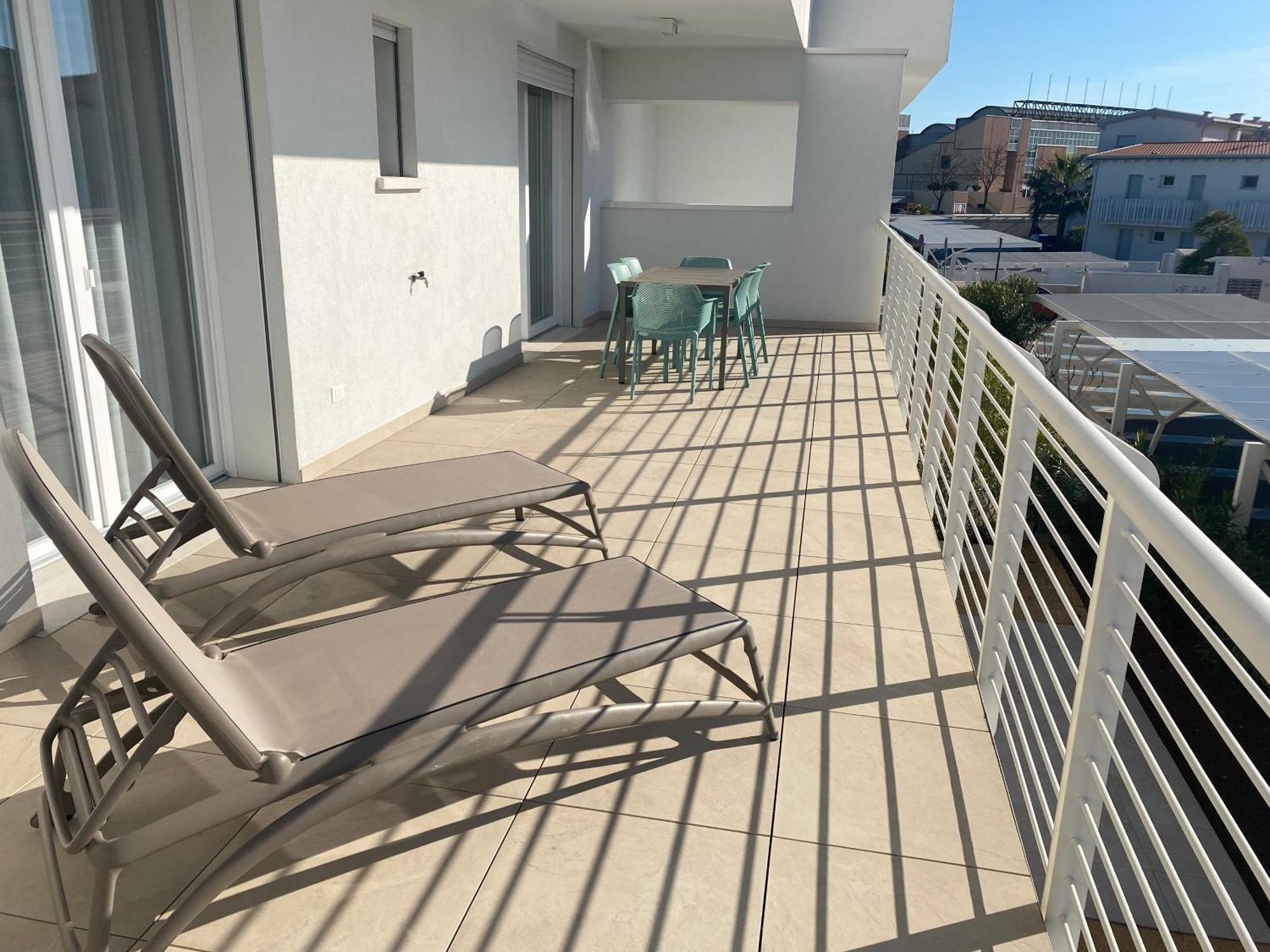 Sun Beach Residence Con Piscina - Piazza Brescia - Adria Holiday Jesolo - Family Apartments Pokój zdjęcie